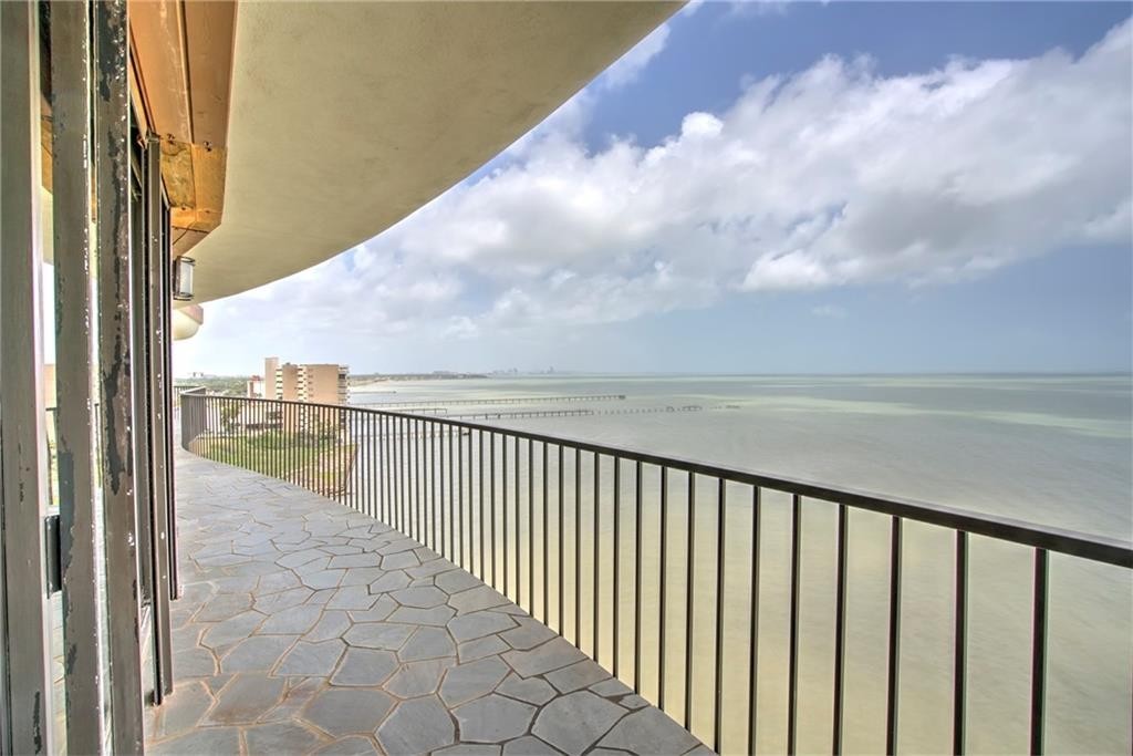 4500 Ocean Dr 9a Property Photo 25
