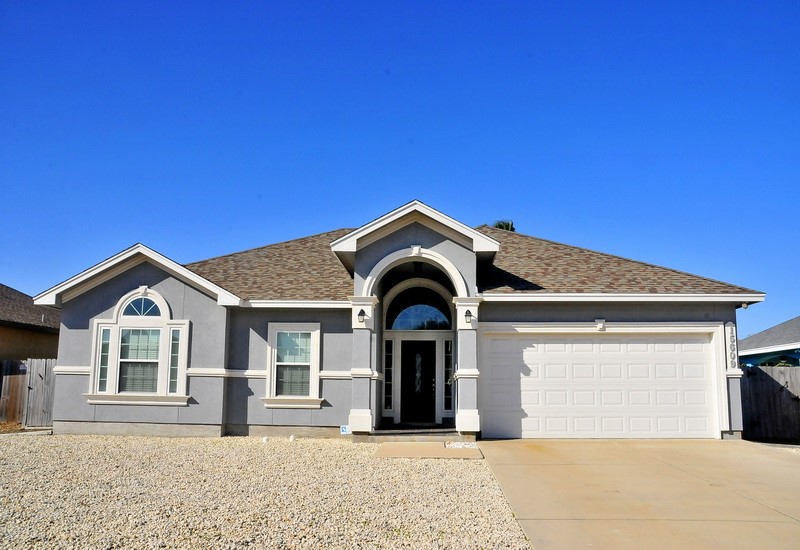15609 Escapade St Property Photo 1