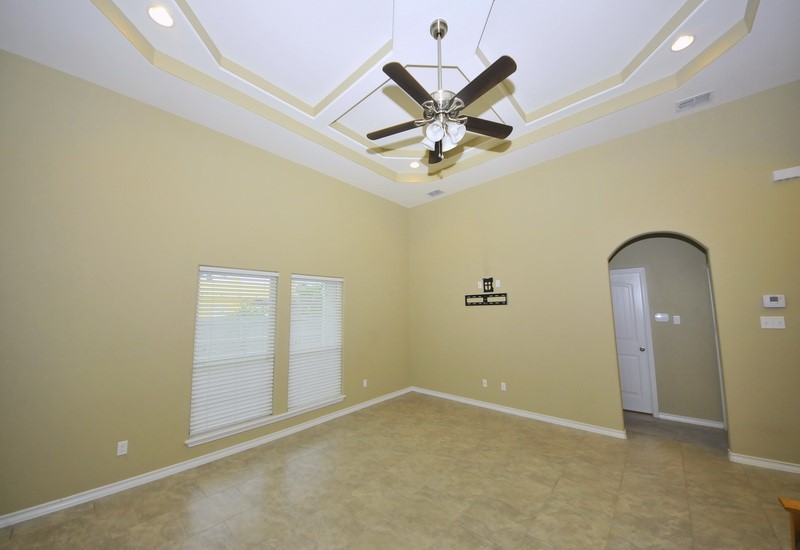 15609 Escapade St Property Photo 4