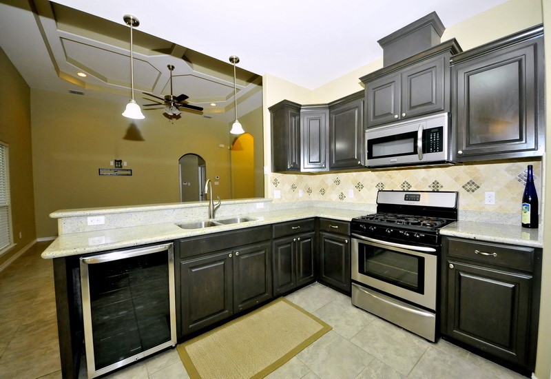 15609 Escapade St Property Photo 7