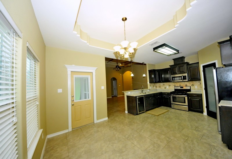 15609 Escapade St Property Photo 11