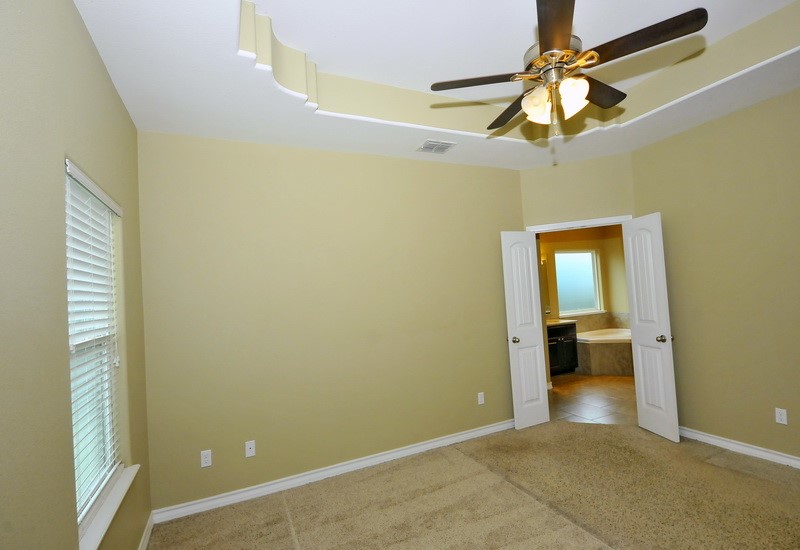15609 Escapade St Property Photo 13