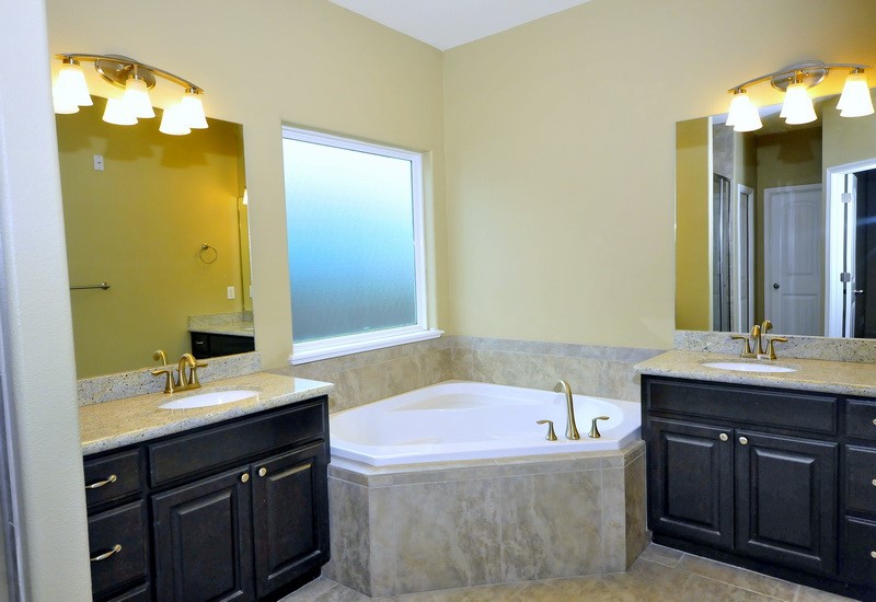 15609 Escapade St Property Photo 14
