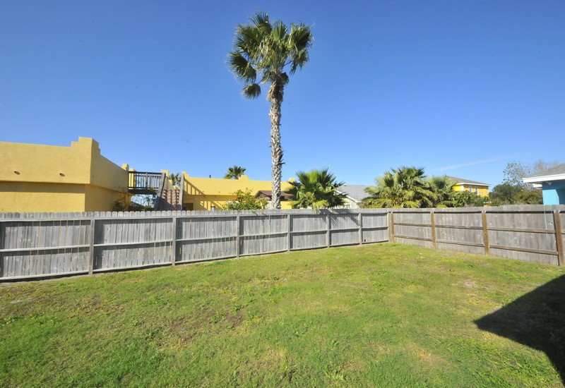 15609 Escapade St Property Photo 28