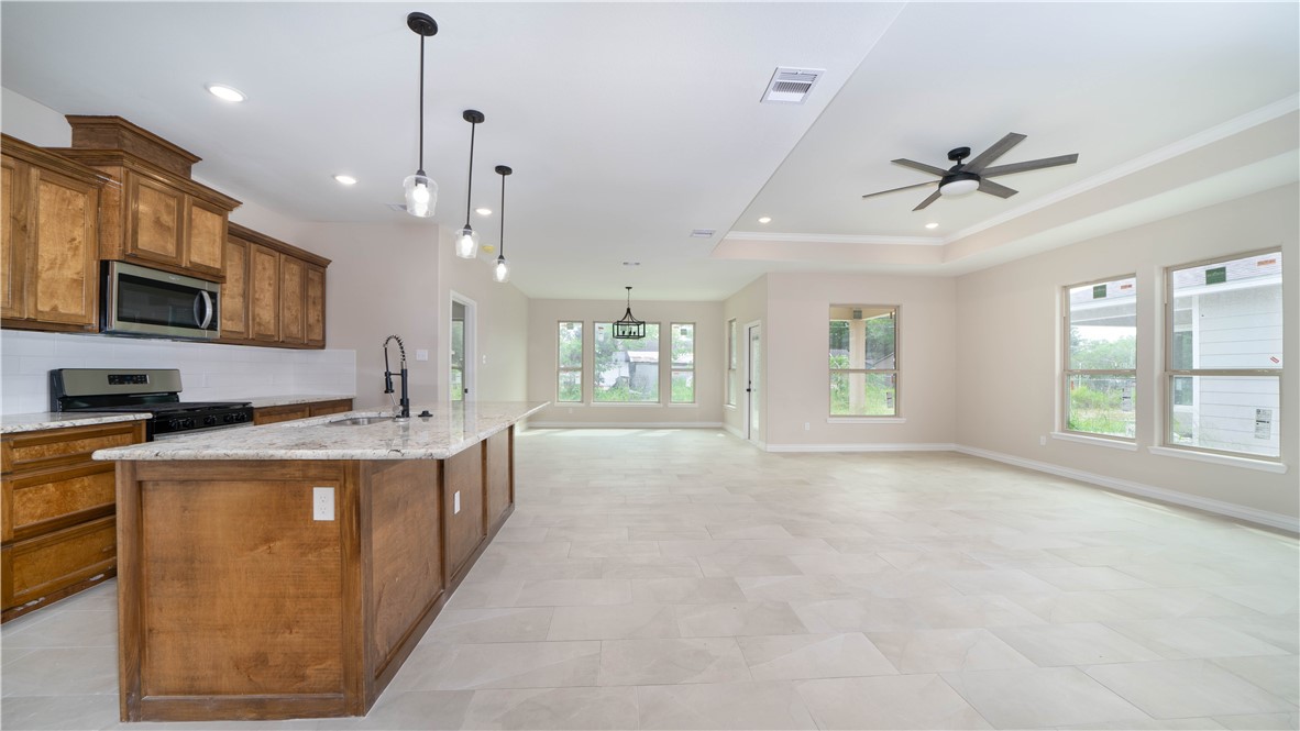 3638 Rebecca Property Photo 7