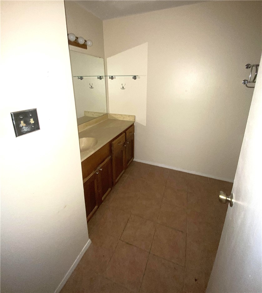 7201 Sparkle Sea Dr E Property Photo 10