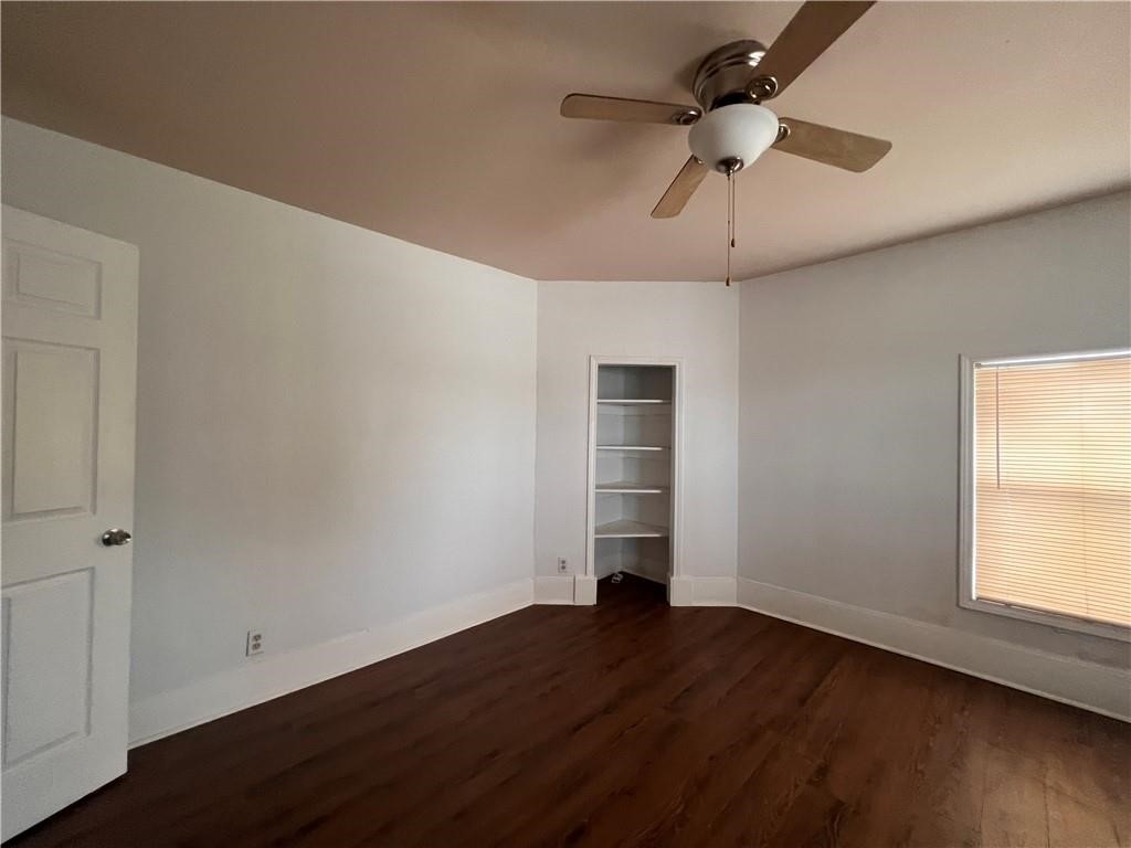 1318 N Mesquite St Property Photo 5