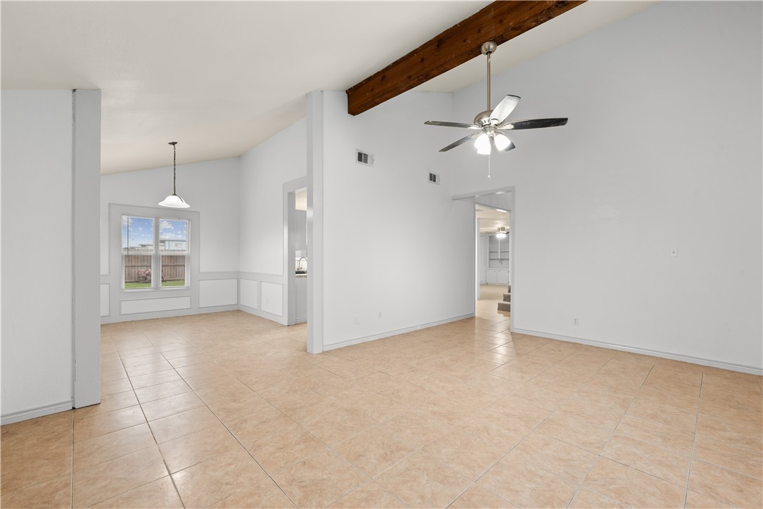 8101 Barrogate Dr Property Photo 4