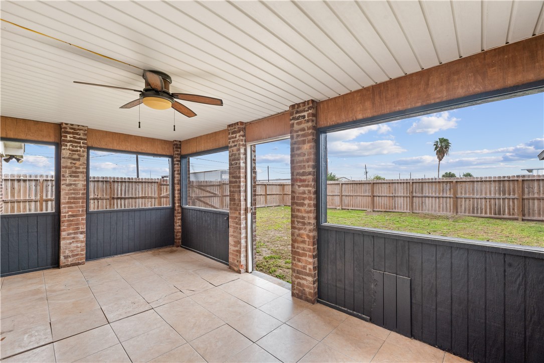 8101 Barrogate Dr Property Photo 35