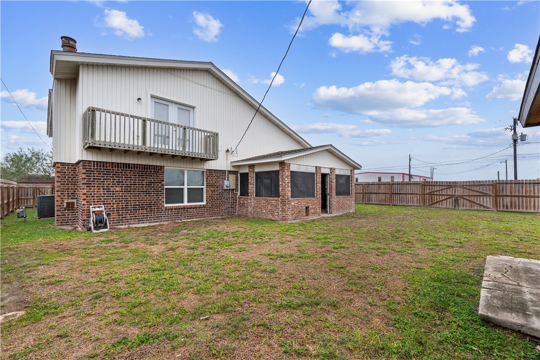 8101 Barrogate Dr Property Photo 36