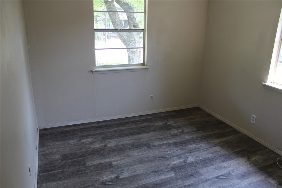 651 Trevino St Property Photo 10