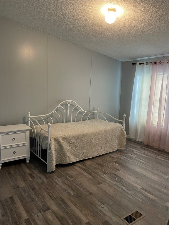 1100 Naranjo St Property Photo 6