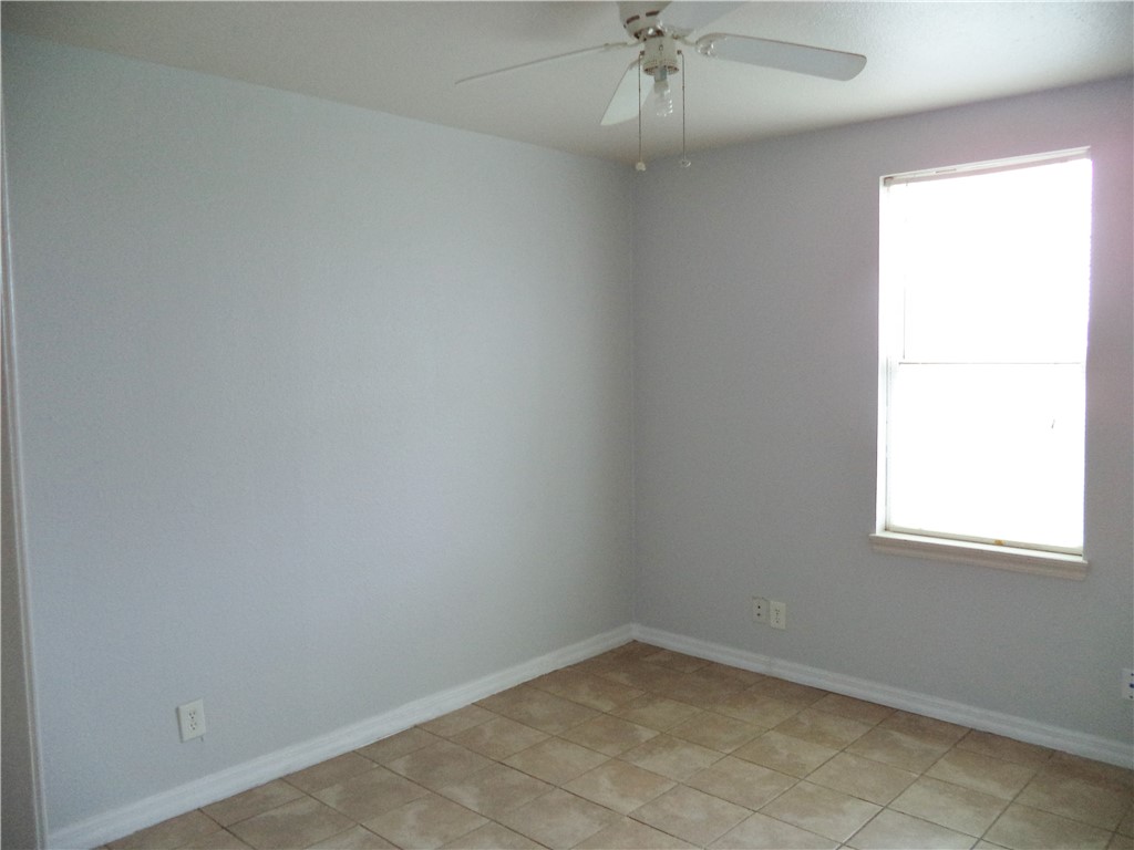 1310 W Broadway Ave Property Photo 5