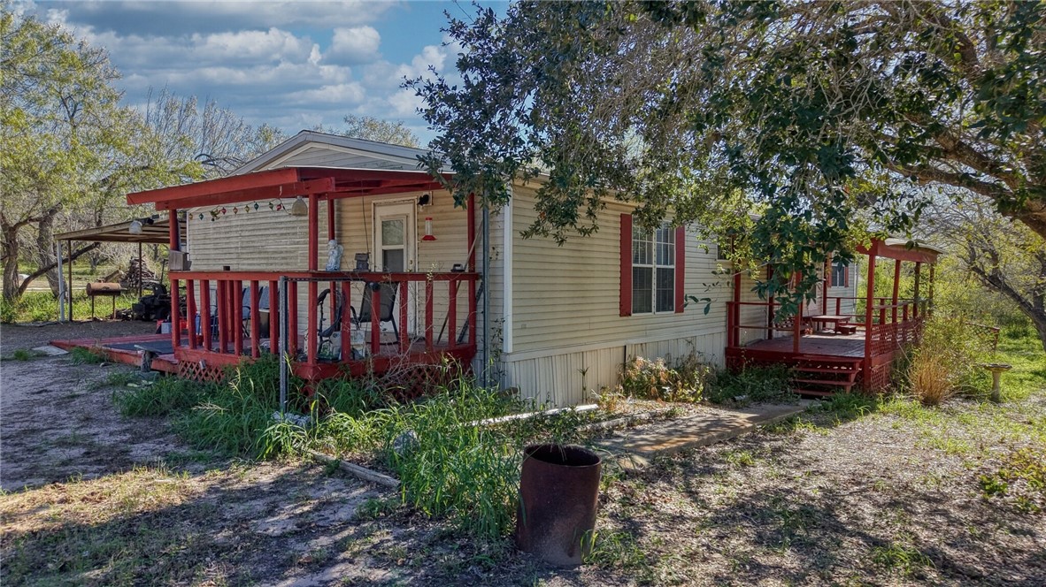 5730 Mockingbird Property Photo 8