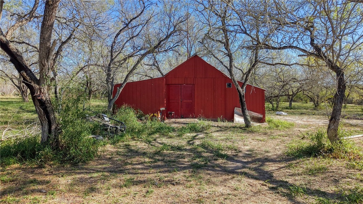 5730 Mockingbird Property Photo 12