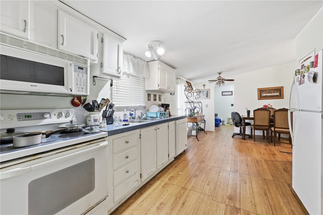 5730 Mockingbird Property Photo 18
