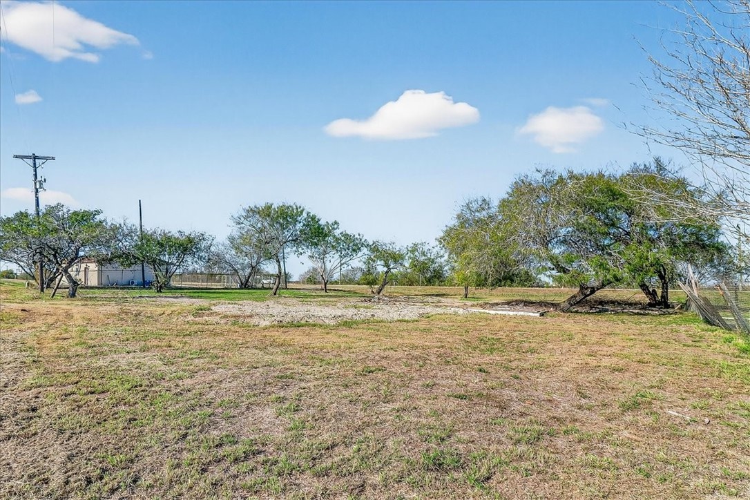 110 S Us Hwy 77 Property Photo 29