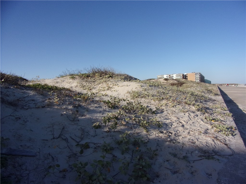 15005 Windward Dr 211 Property Photo 11