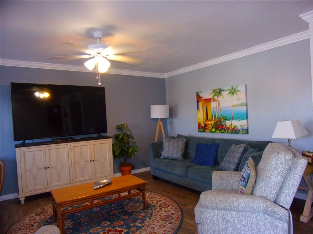 15005 Windward Dr 211 Property Photo 20