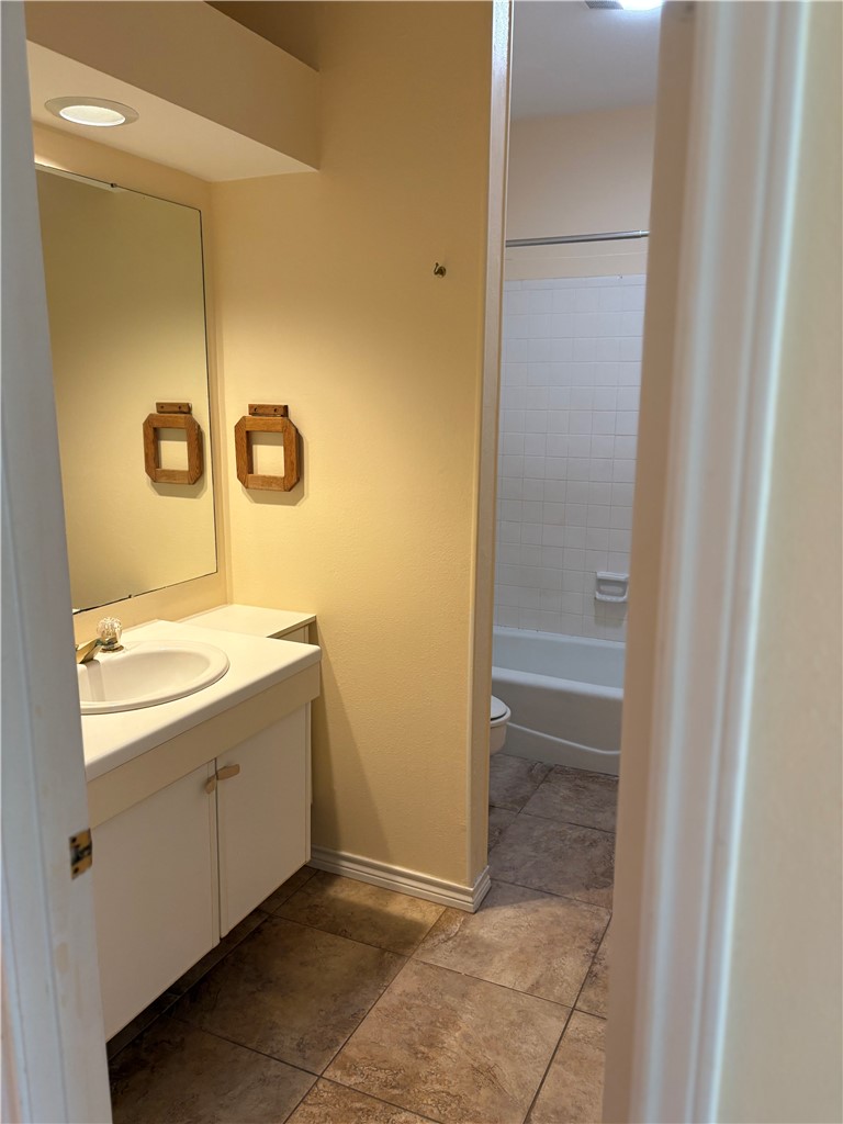 210 Oak Bay St 1102 Property Photo 15
