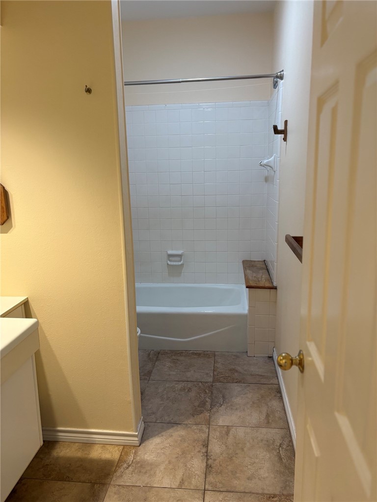 210 Oak Bay St 1102 Property Photo 16