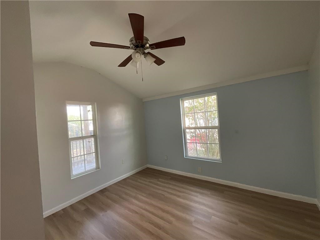 2806 Guadalupe Property Photo 13