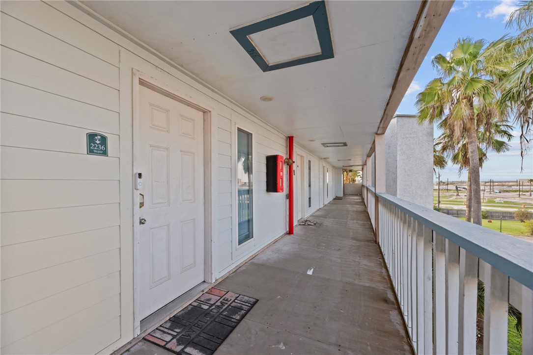 3938 Surfside Blvd 2236 Property Photo 5