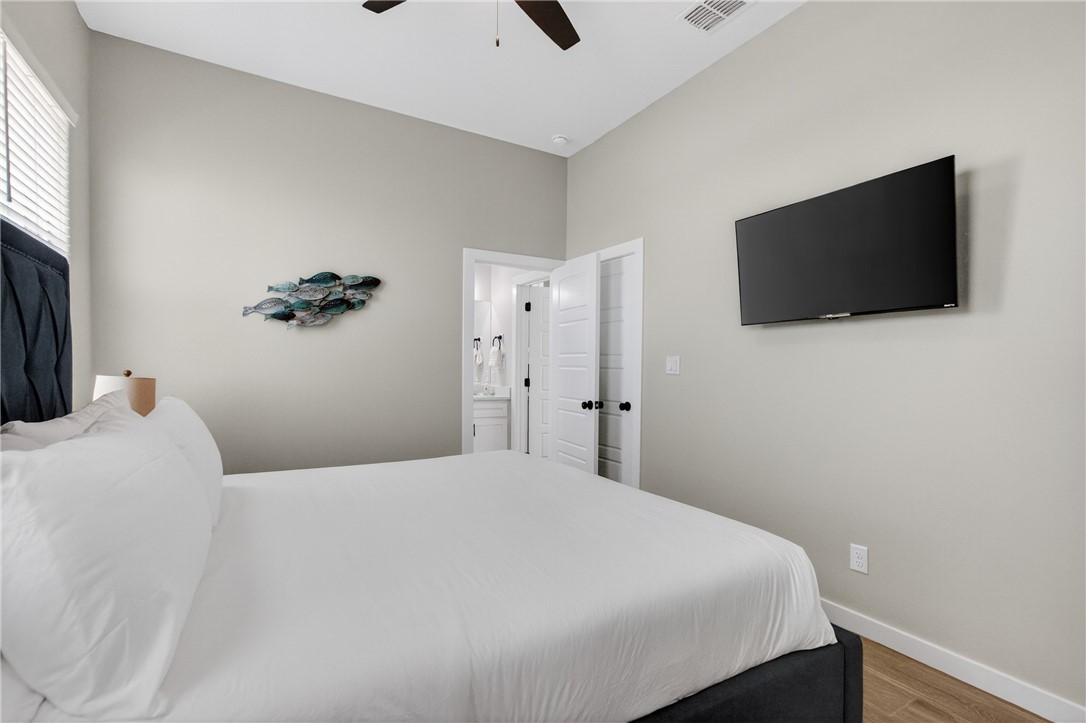 603 E Avenue G 303 Property Photo 26