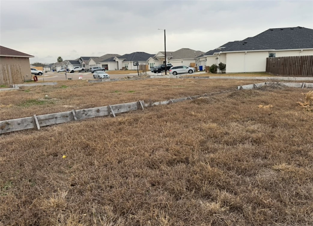 6729 Keyan Dr Property Photo 5