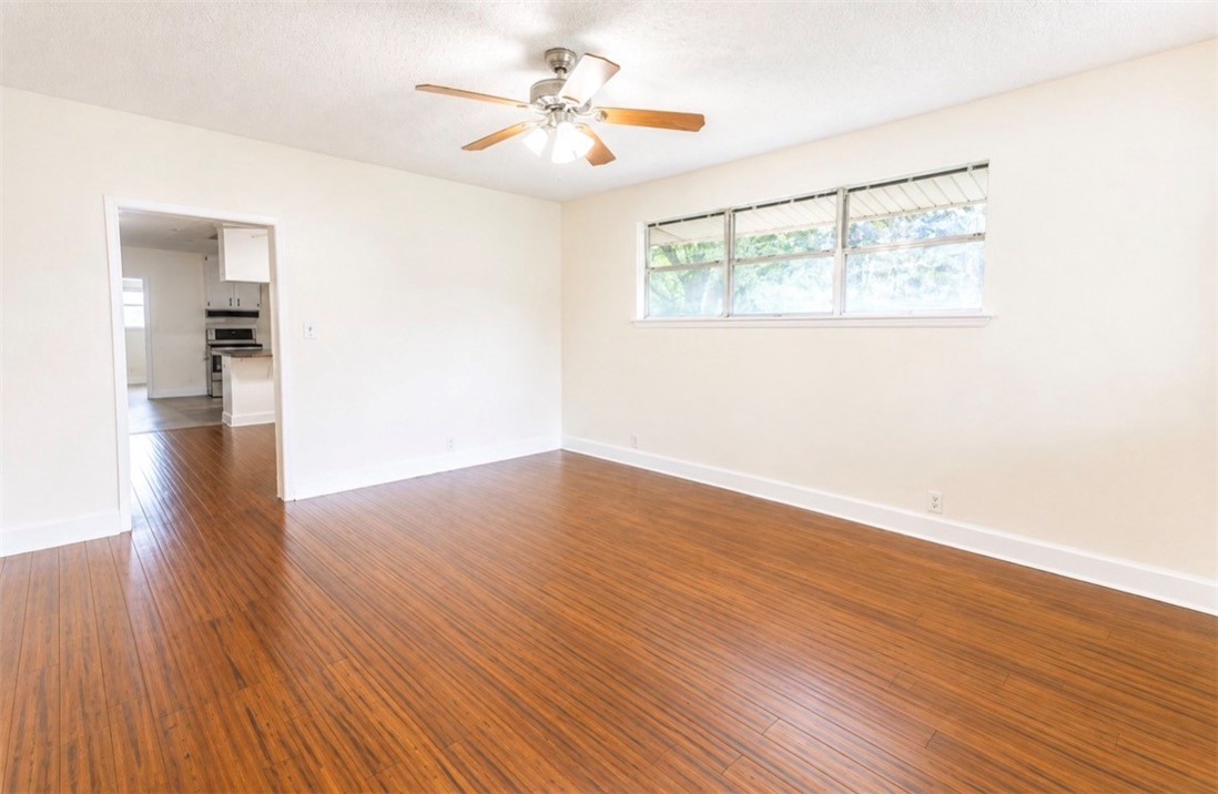 633 Tutt Ave Property Photo 3