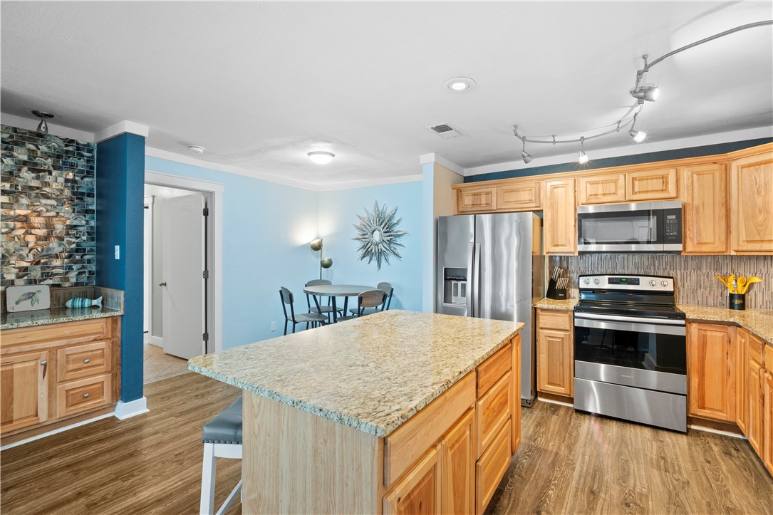 6275 State Highway 361 102 Property Photo 2