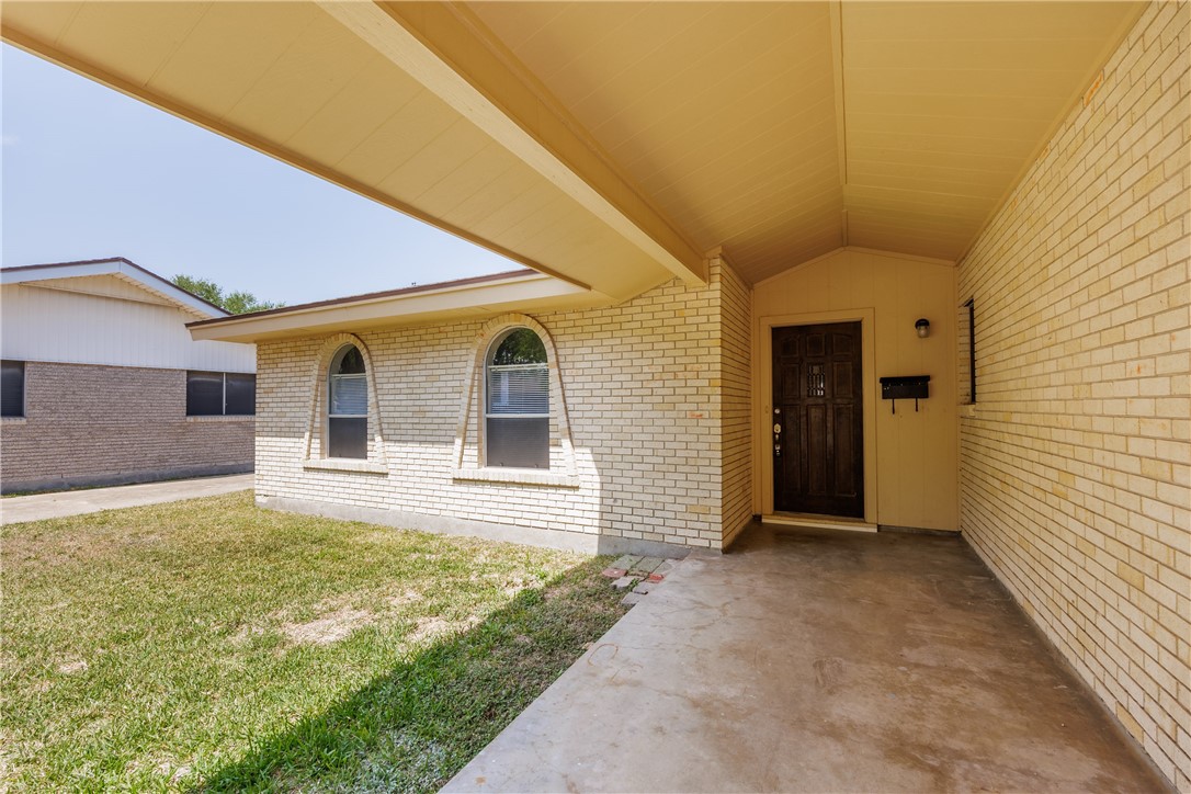 207 Blanco Dr Property Photo 4