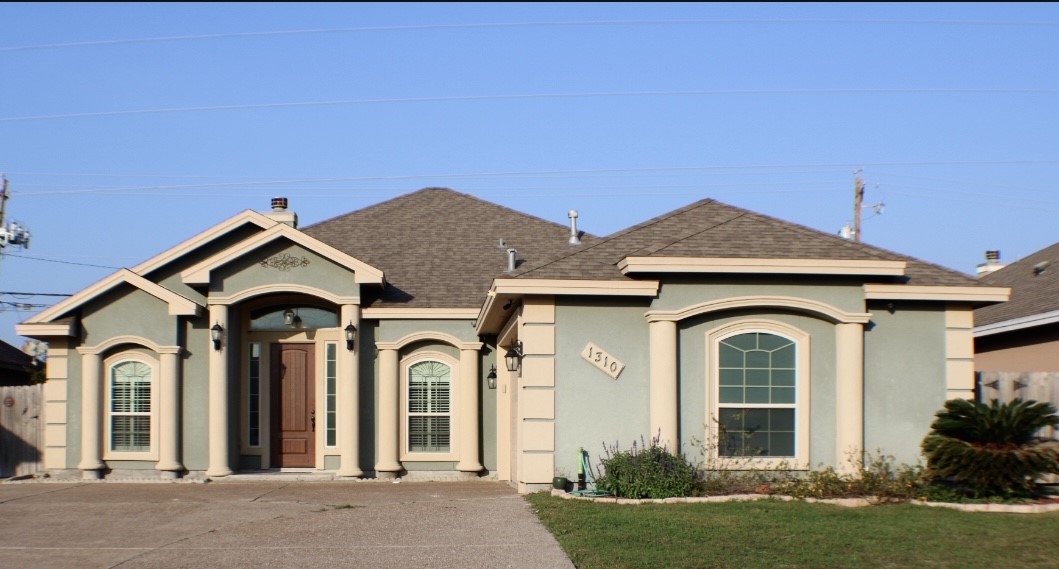 1310 Keenland Property Photo 1
