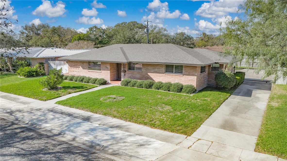 510 Coral Pl Property Photo 1