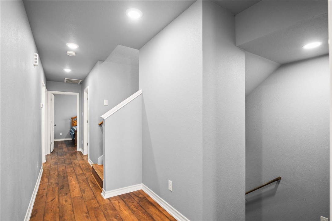 15217 Windward Dr 401 Property Photo 11