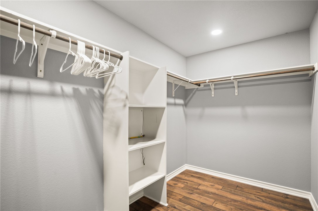 15217 Windward Dr 401 Property Photo 17