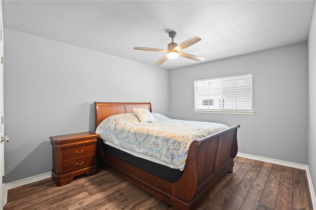 15217 Windward Dr 401 Property Photo 18