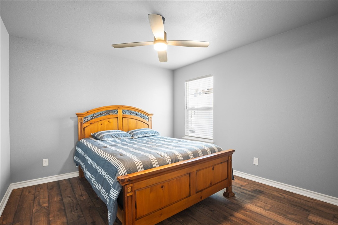 15217 Windward Dr 401 Property Photo 20