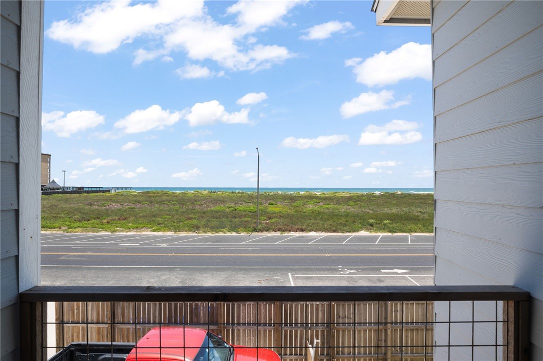 15217 Windward Dr 401 Property Photo 29