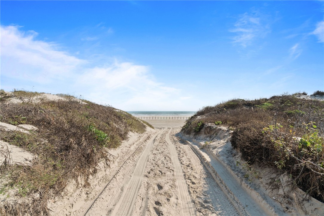 1926 On The Beach Dr 412 Property Photo 14