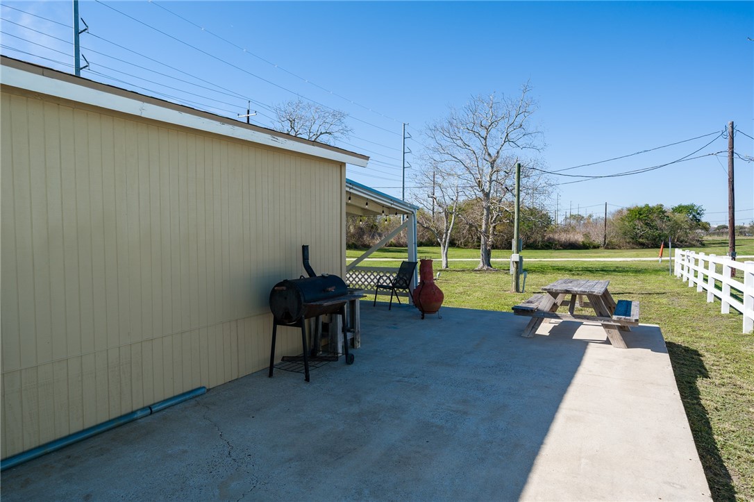 2222 Demory Lane Property Photo 28