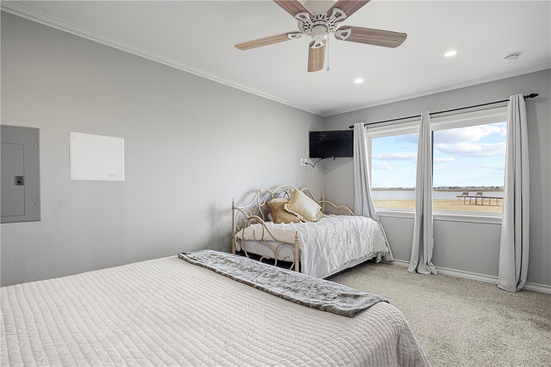 140 Zenna Dr Property Photo 22