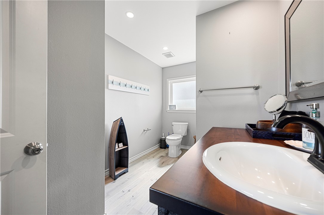 140 Zenna Dr Property Photo 24