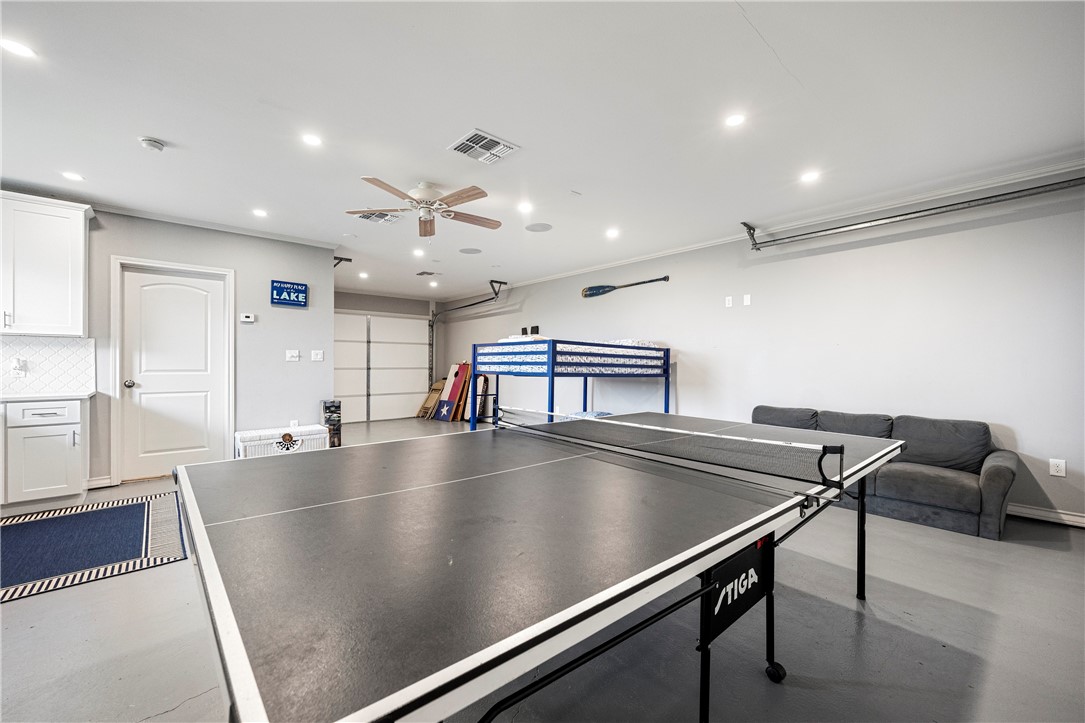 140 Zenna Dr Property Photo 26
