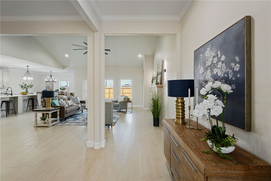 469656 Property Photo 6