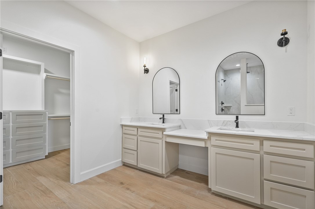 7718 Sophia Dr Property Photo 10