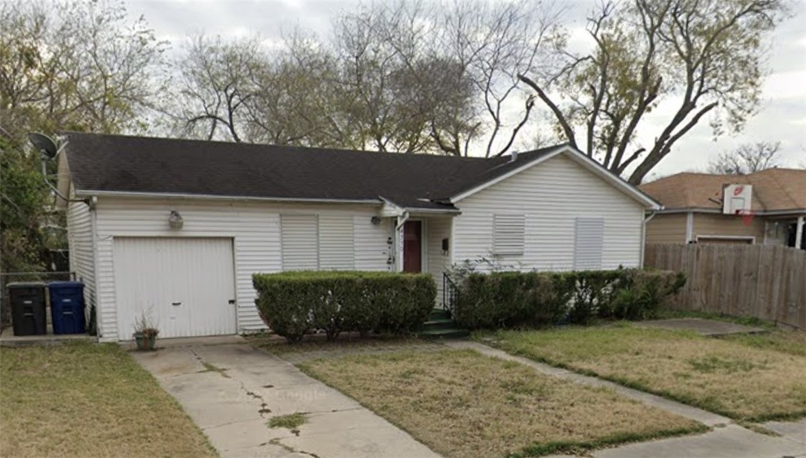 4230 Cottage St Property Photo 1