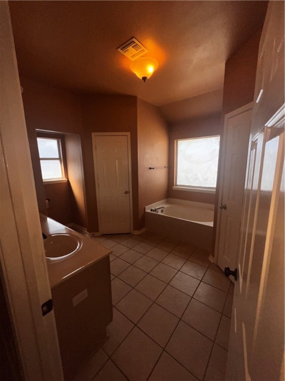 14033 Coquina Bay Ave Property Photo 9
