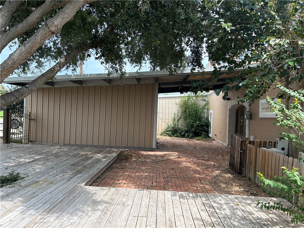 610 Elm Dr Property Photo 35