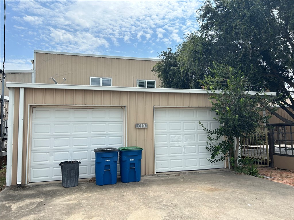 610 Elm Dr Property Photo 39